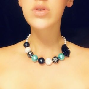 Multi colored pearl choker